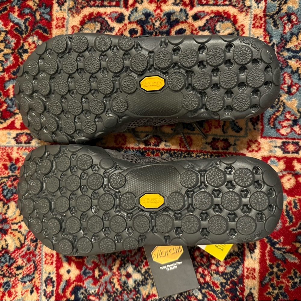 New Balance Minimus Trail 10 (MT10) - Black with Castlerock - Picture 4 of 5